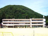 尾崎小学校